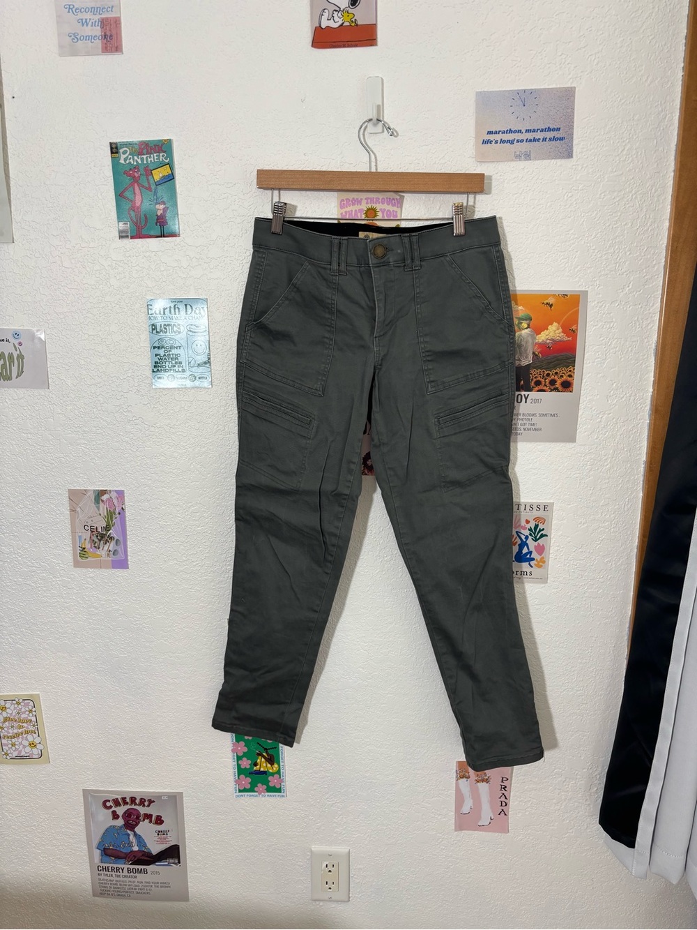 Women’s Cargo Jeans in Olive Green - Classic Utility Fit